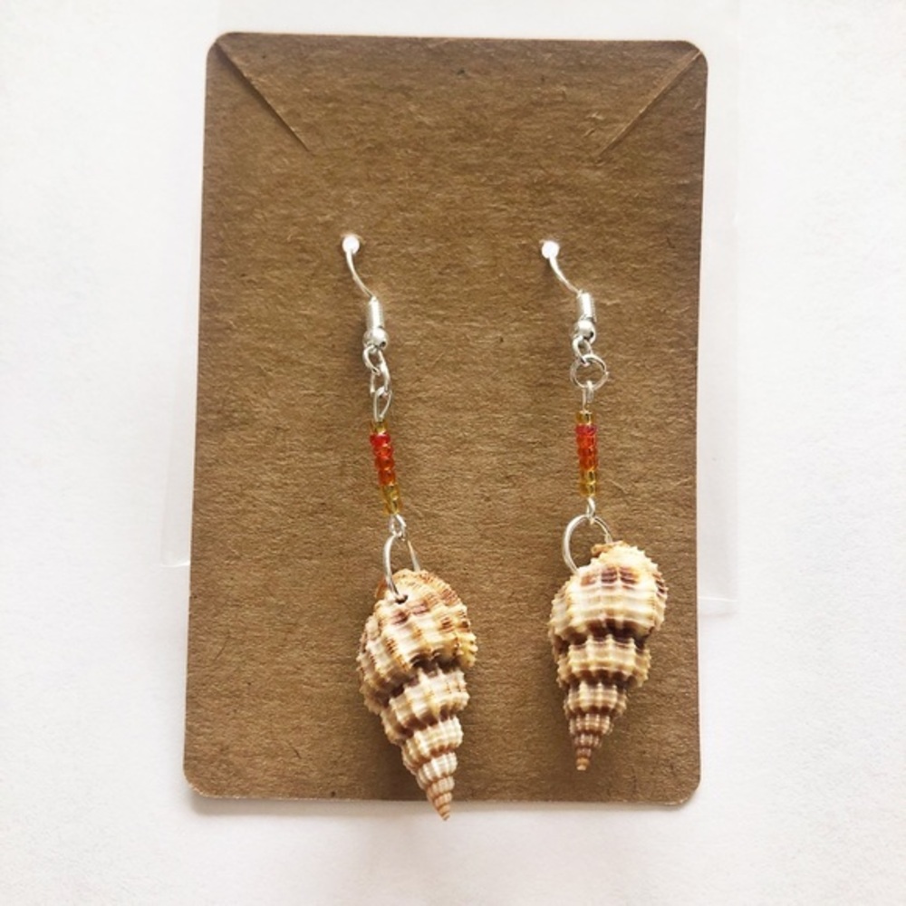 New Boho Handmade Ocean Shells 🐚 Beaded Earrings Brown Pink Orange Colors